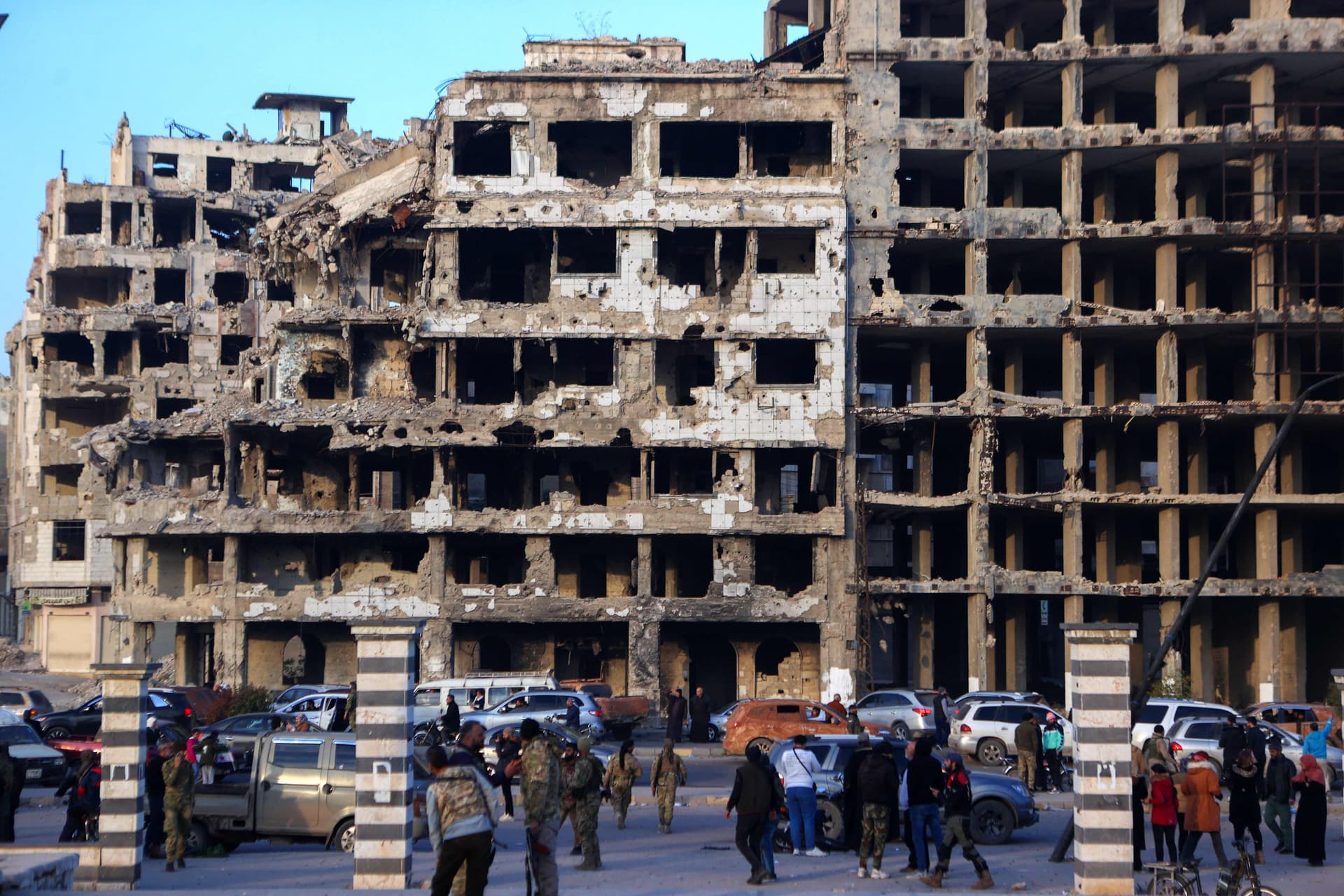 ما بعد فرار الأسد .. اقتصاد منهك ومستقبل مجهول لسورية 