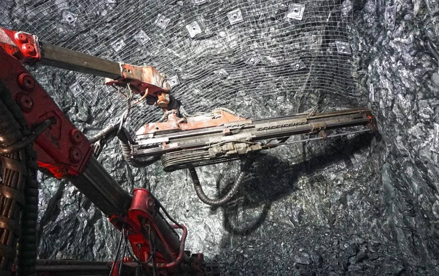 السعودية تخصص 5 مجمعات للأنشطة التعدينية في الطائف وخميس مشيط