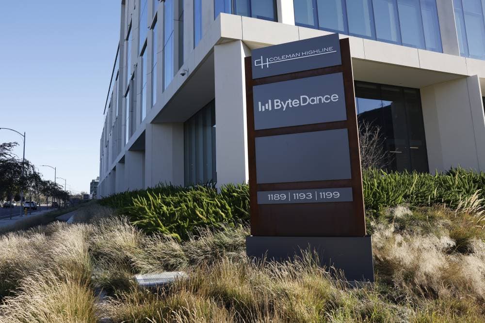 الصين تبحث بيع تيك توك في أمريكا إلى ماسك في صفقة قيمتها 50 مليار دولار