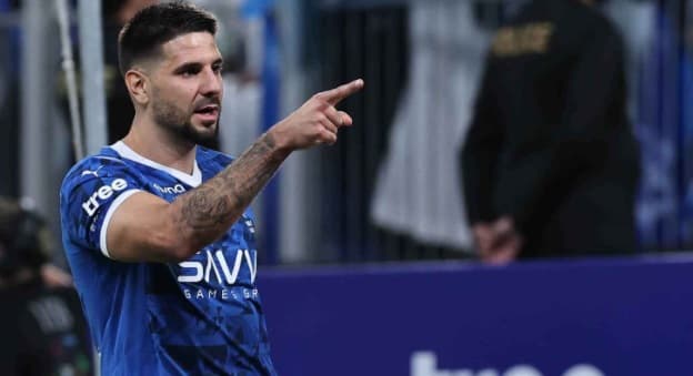 مختصون: عائدات لاعبي كرة القدم من الإعلانات سنويا قد توازي دخلهم من العقود