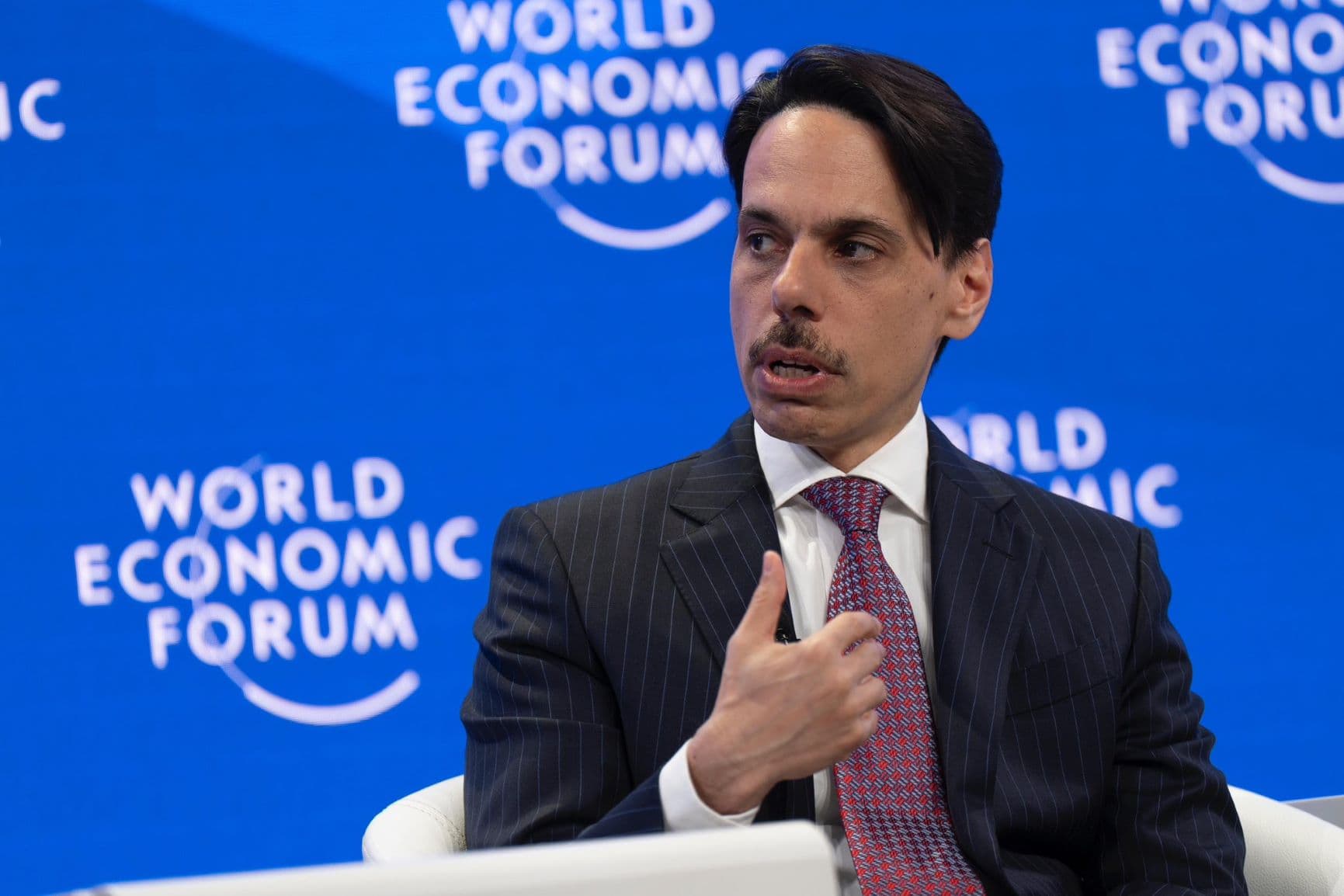 وزير الخارجية السعودي: ندرس عدة جوانب قبل اتخاذ قرار الانضمام إلى "بريكس"