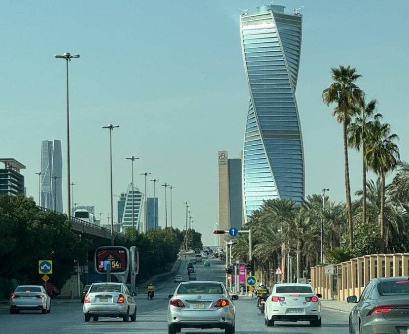 "سيلز فورس" الأمريكية توسع وجودها في السعودية بمقر إقليمي