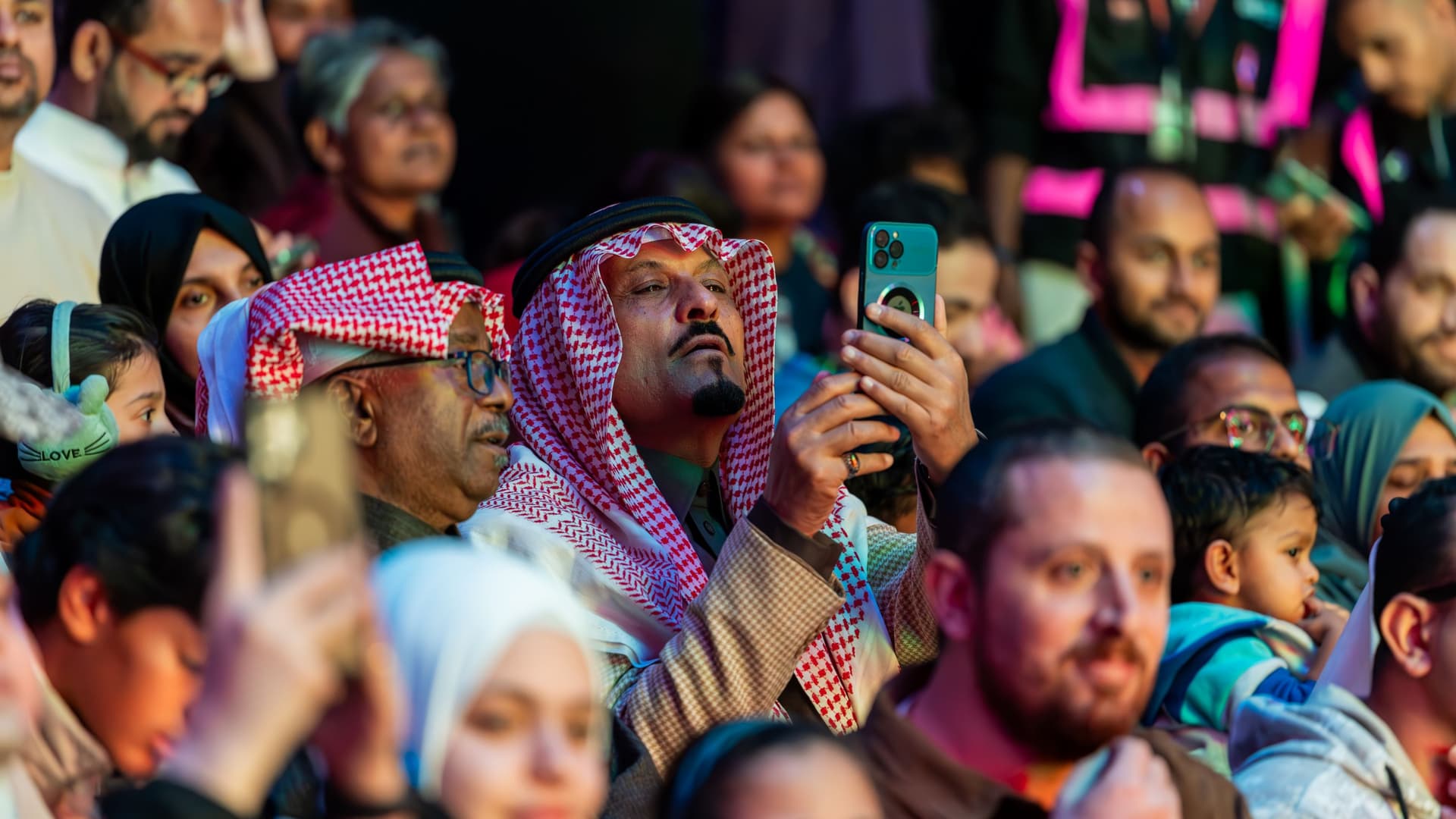 السعودية تدخل "جينيس" للأرقام القياسية وتتوج الفائزين بكأس العالم للدرونز