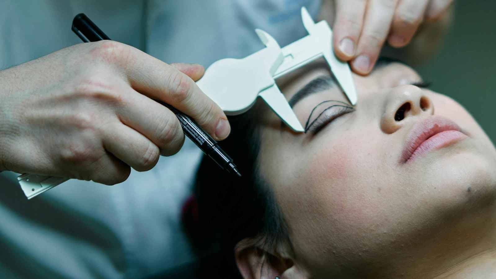 أدوية "جي إل بي-1" للتنحيف تحفز الطلب في سوق الطب التجميلي