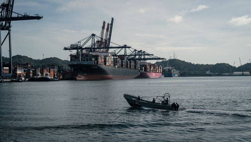 ترمب يضغط على المكسيك لفرض رسوم جمركية على الواردات الصينية