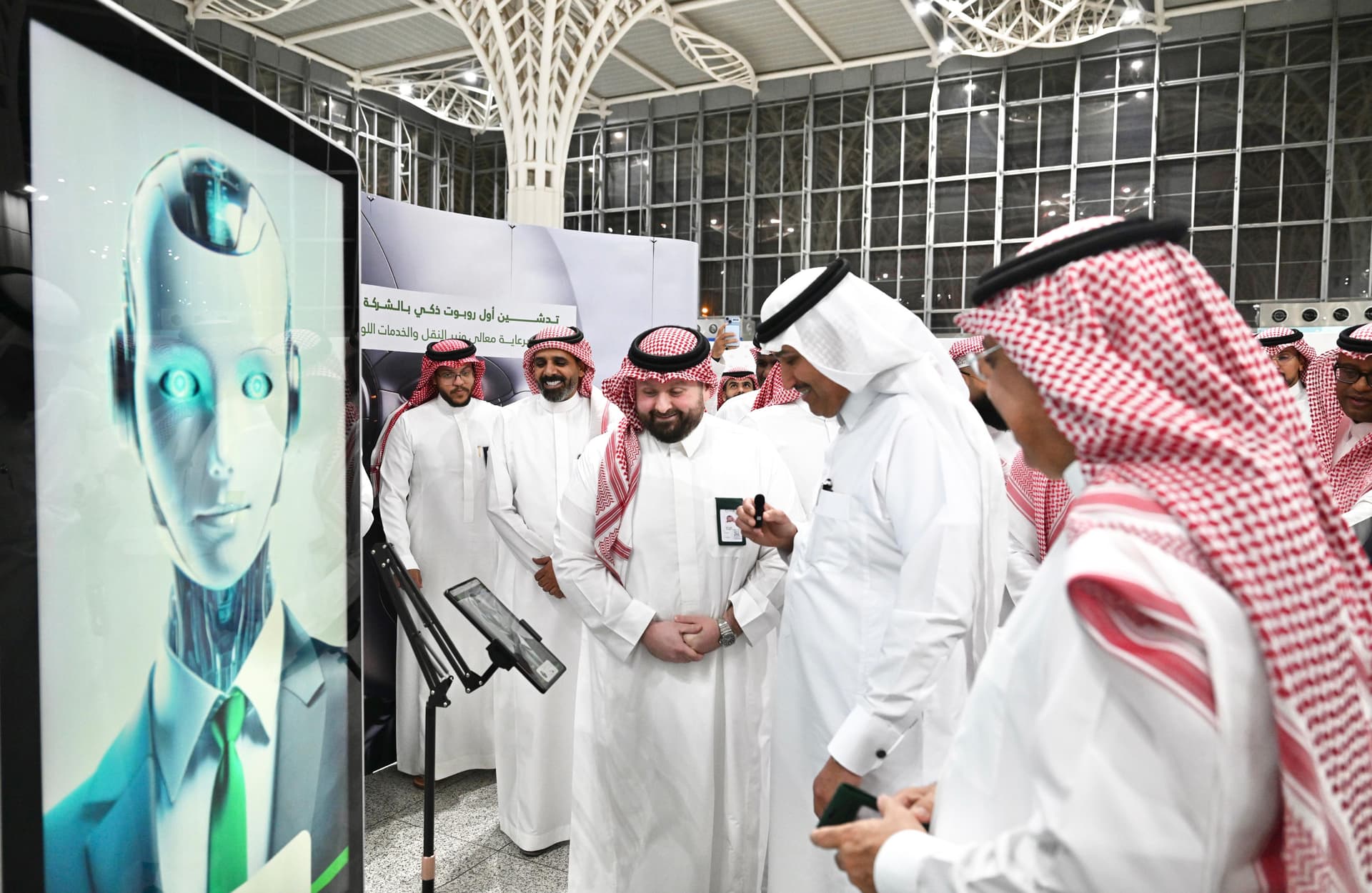 موظف رقمي يبدأ مهامه في السعودية ويوفر 10 آلاف ساعة سنويا