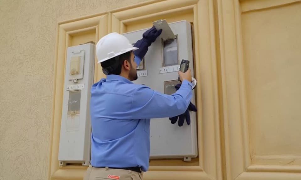 "السعودية للكهرباء": إيقاف الخدمات الإضافية عن العدادات غير الموثقة