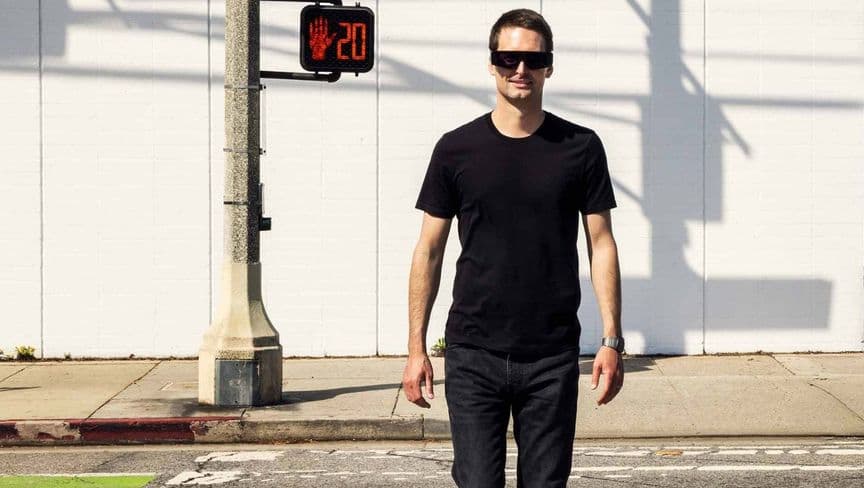 رئيس "سناب" يراهن على عجز "ميتا" عن مضاهاة النظارات المتطورة