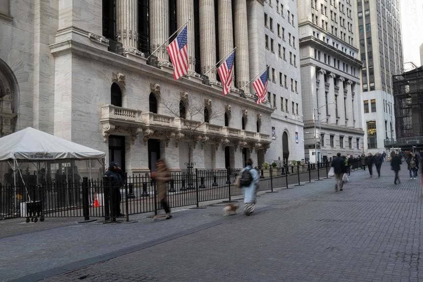 تخلص من سموم اقتصادية أم ركود؟ فوضى السياسة تشتت البنوك الأمريكية