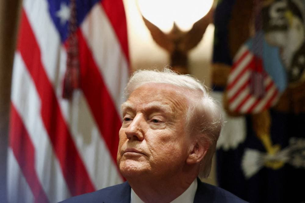 رسوم ترمب الجمركية قد ترفع التضخم وتحذيرات من إفلاس الحكومة