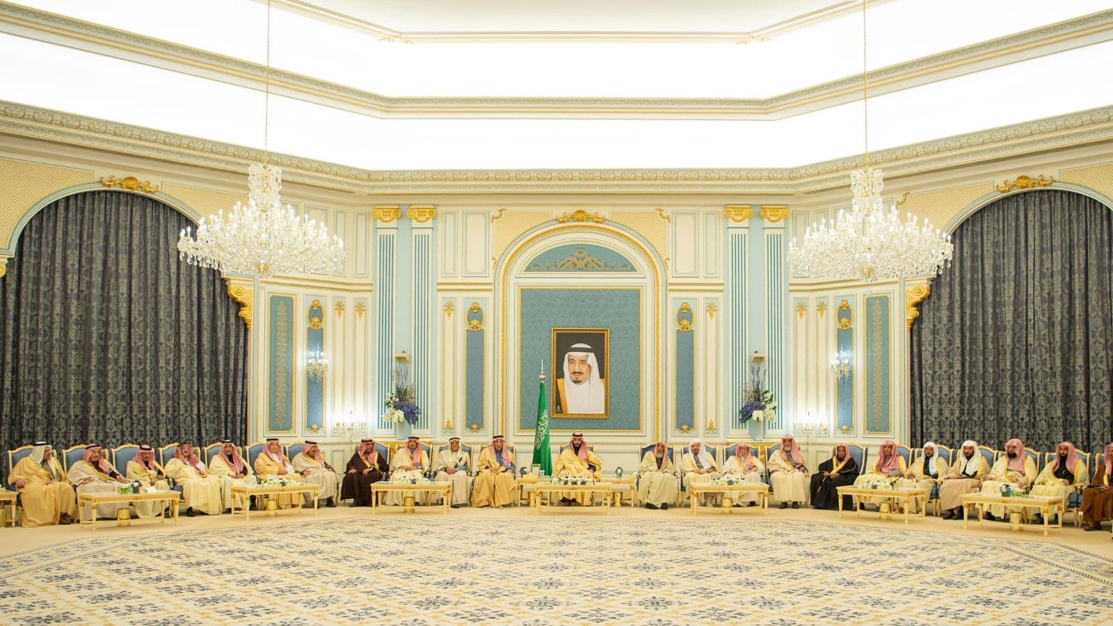 ولي العهد يستقبل مفتي عام المملكة وجمعا من الأمراء والعلماء والوزراء والمواطنين