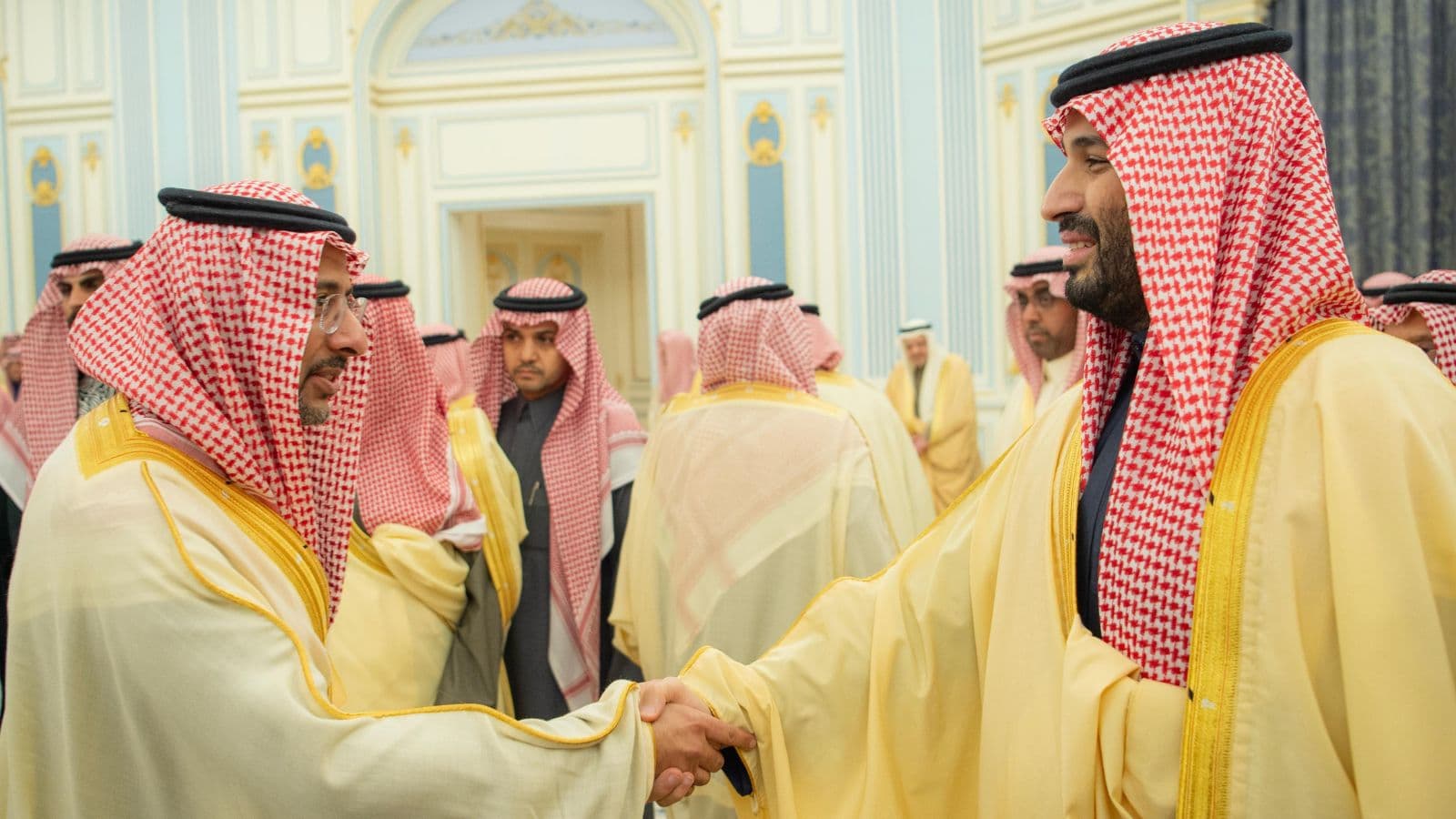 ولي العهد يستقبل مفتي عام المملكة وجمعا من الأمراء والعلماء والوزراء والمواطنين