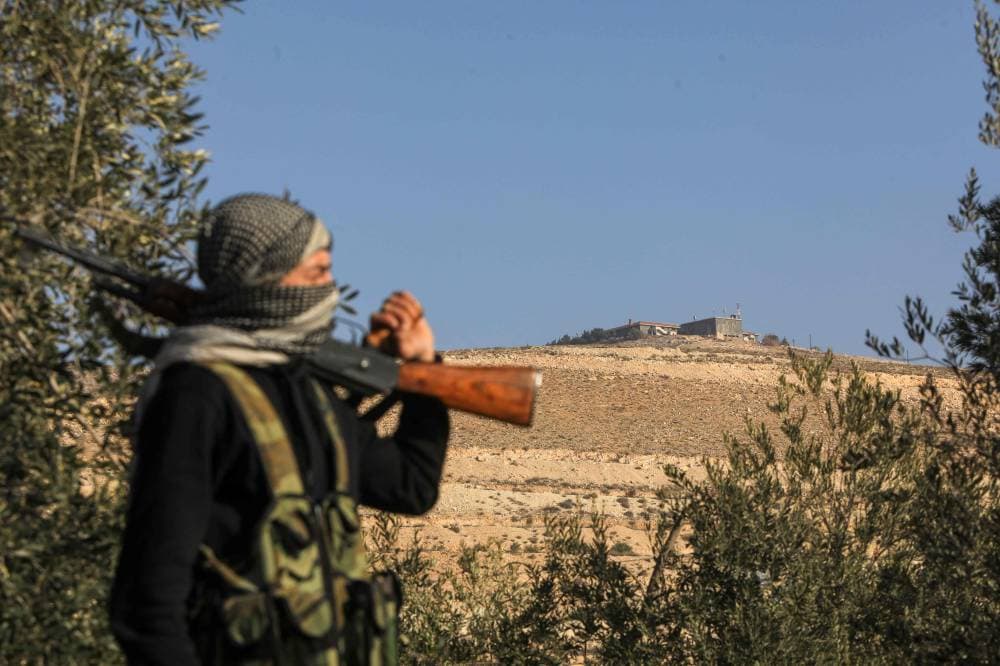 الفرقة الرابعة بقيادة ماهر الأسد .. إمبراطورية نهبت اقتصاد سورية