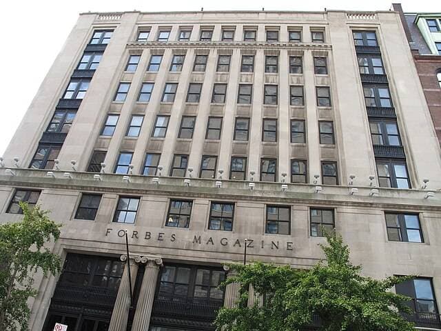  مديرة الأبحاث في مستشفى الملك فيصل التخصصي ضمن قائمة فوربس «50 فوق 50»