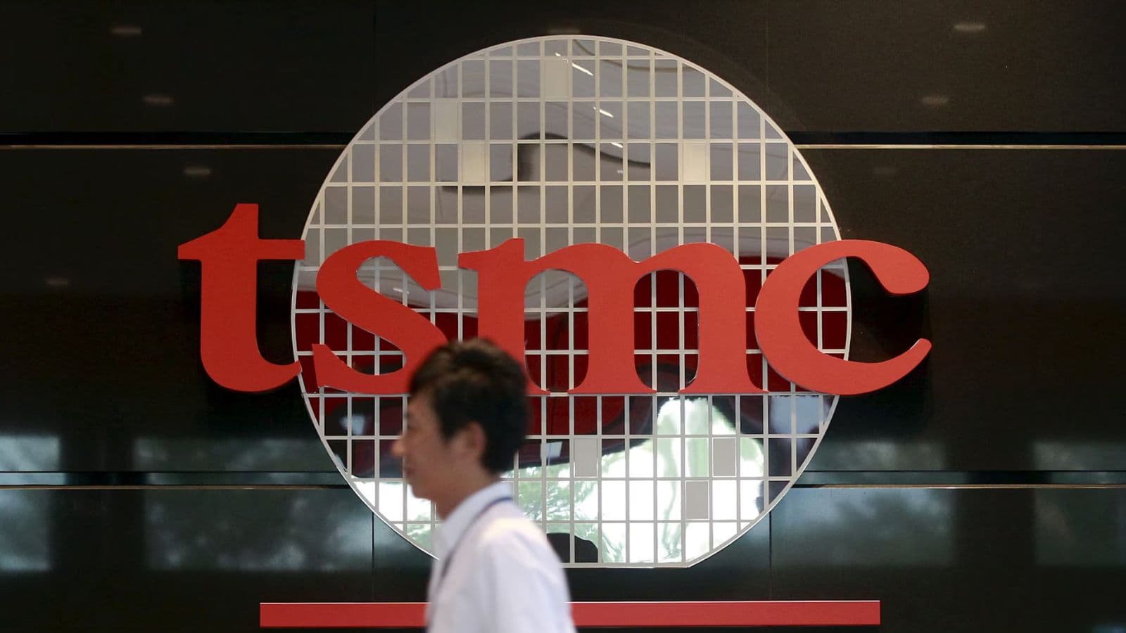 "TSMC" التايوانية لأشباه الموصلات تعتزم استثمار 100 مليار دولار في أمريكا