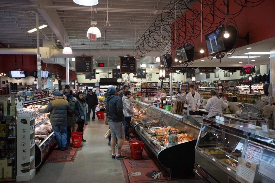 تباطؤ التضخم في منطقة اليورو يمنح متنفسا لأصحاب القرار رغم شبح الرسوم الجمركية