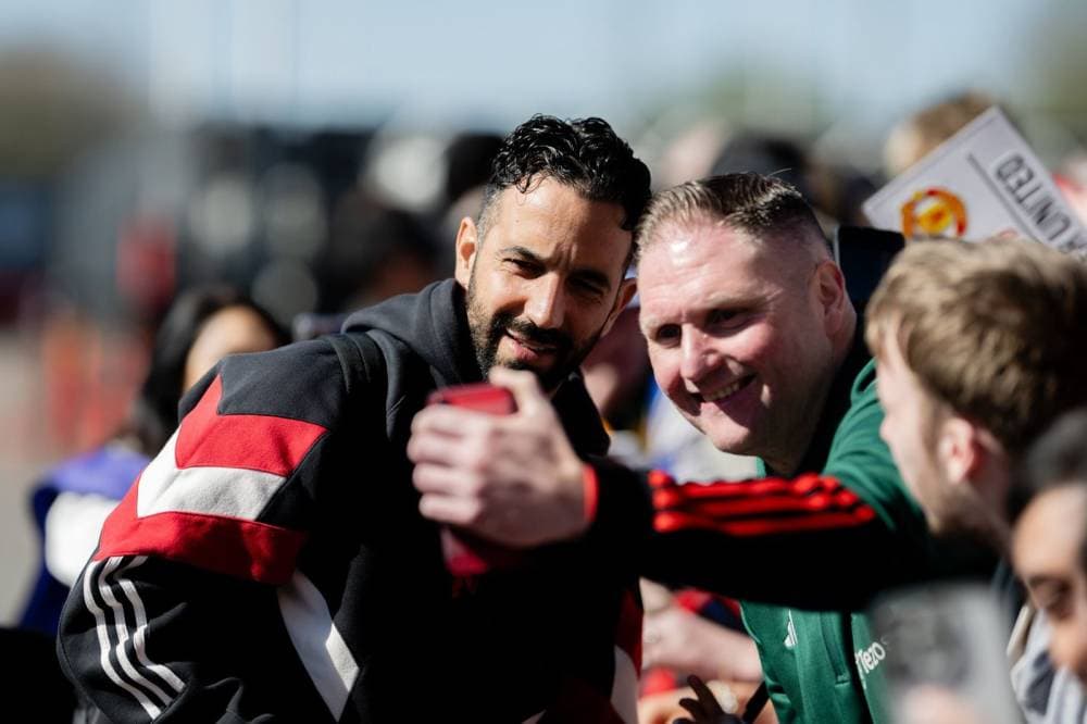 منح مدرب مانشستر يونايتد 200 مليون جنيه للانتقالات الصيفية بشرط