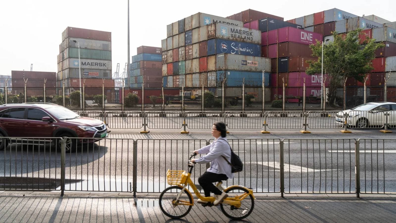 الصادرات الصينية تنتعش في مارس قبل بدء تأثير الرسوم الجمركية الأمريكية