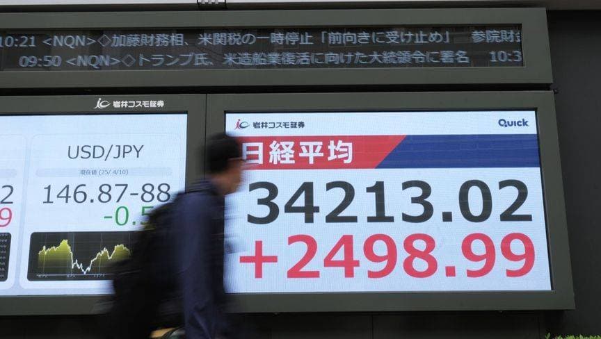 الين مهدد بهبوط أكبر مع تقدم محادثات الرسوم بين أمريكا واليابان