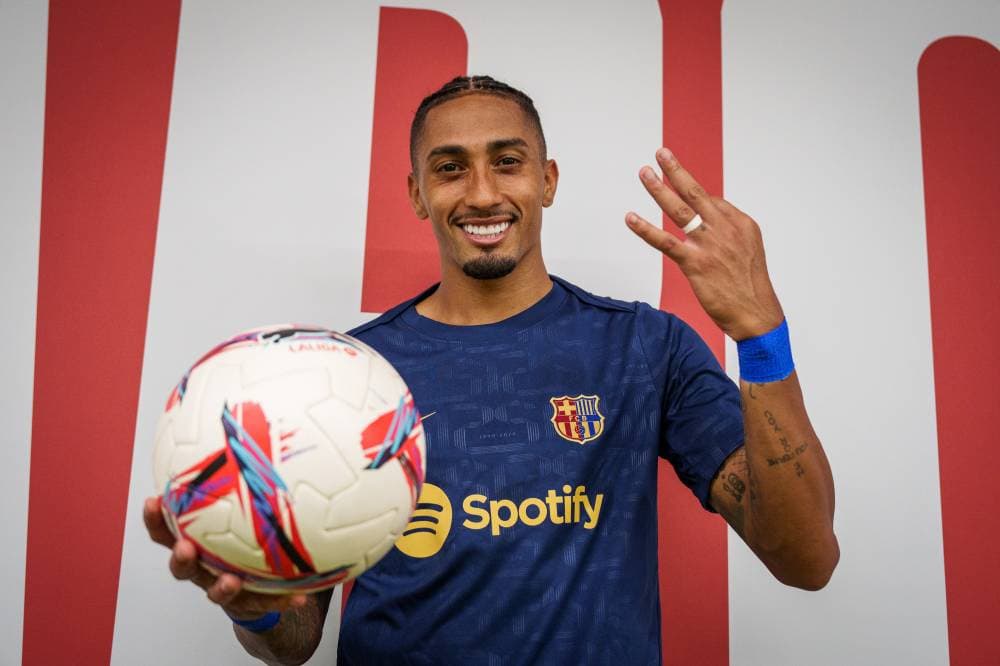 الهلال يرفع العرض لرافينيا .. 100 مليون يورو لبرشلونة و50 مليونا راتبا