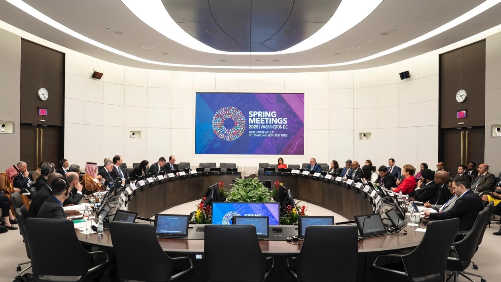 السعودية : ملتزمون بتسريع جهود مواجهة تحديات الديون السيادية العالمية