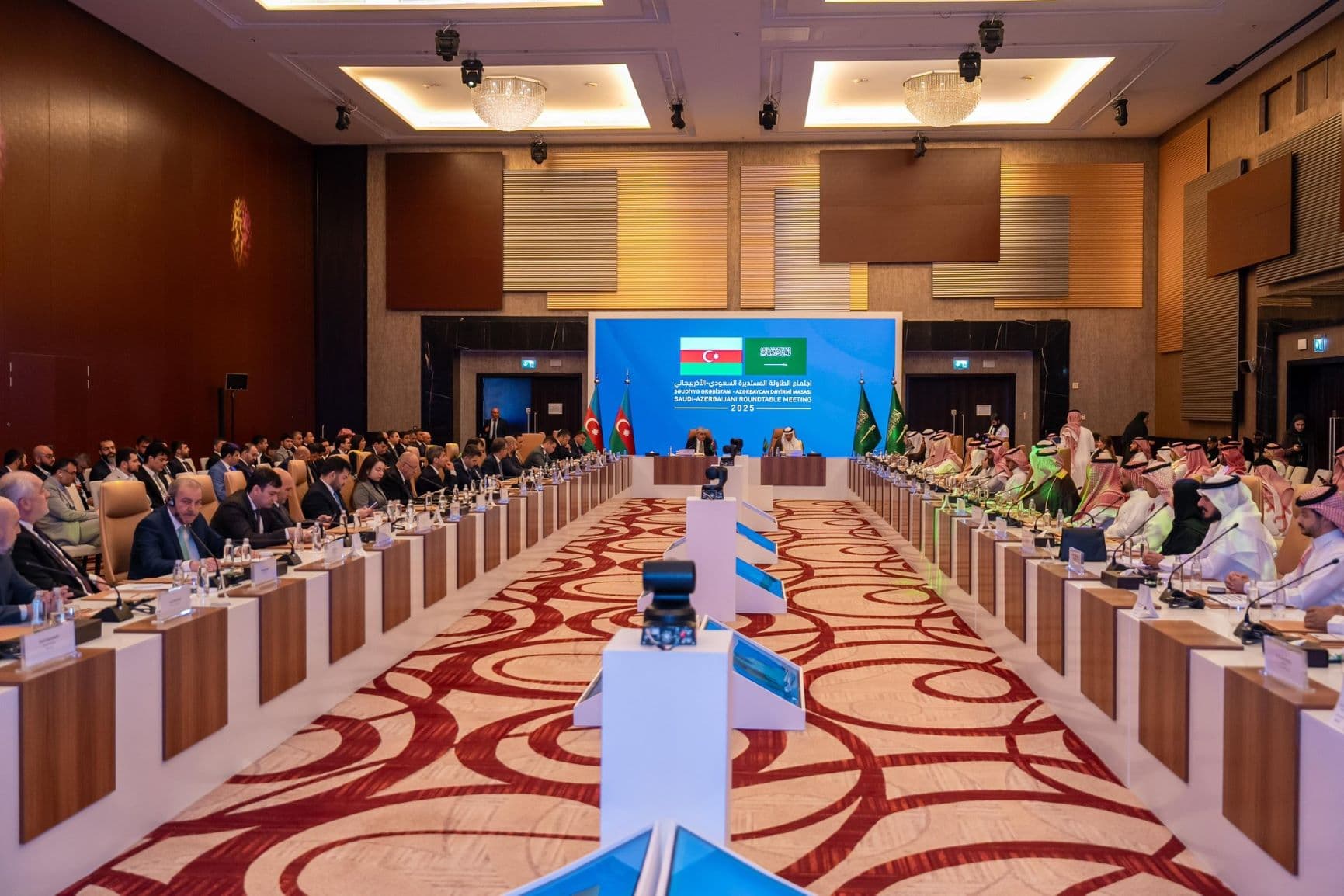 اتفاقية بين السعودية وأذربيجان لتأسيس منشآت صناعية وطبية تشمل الأورام