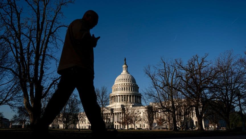 انقسام نادر.. "الشيوخ الأميركي" يرفض رسوم ترمب على كندا