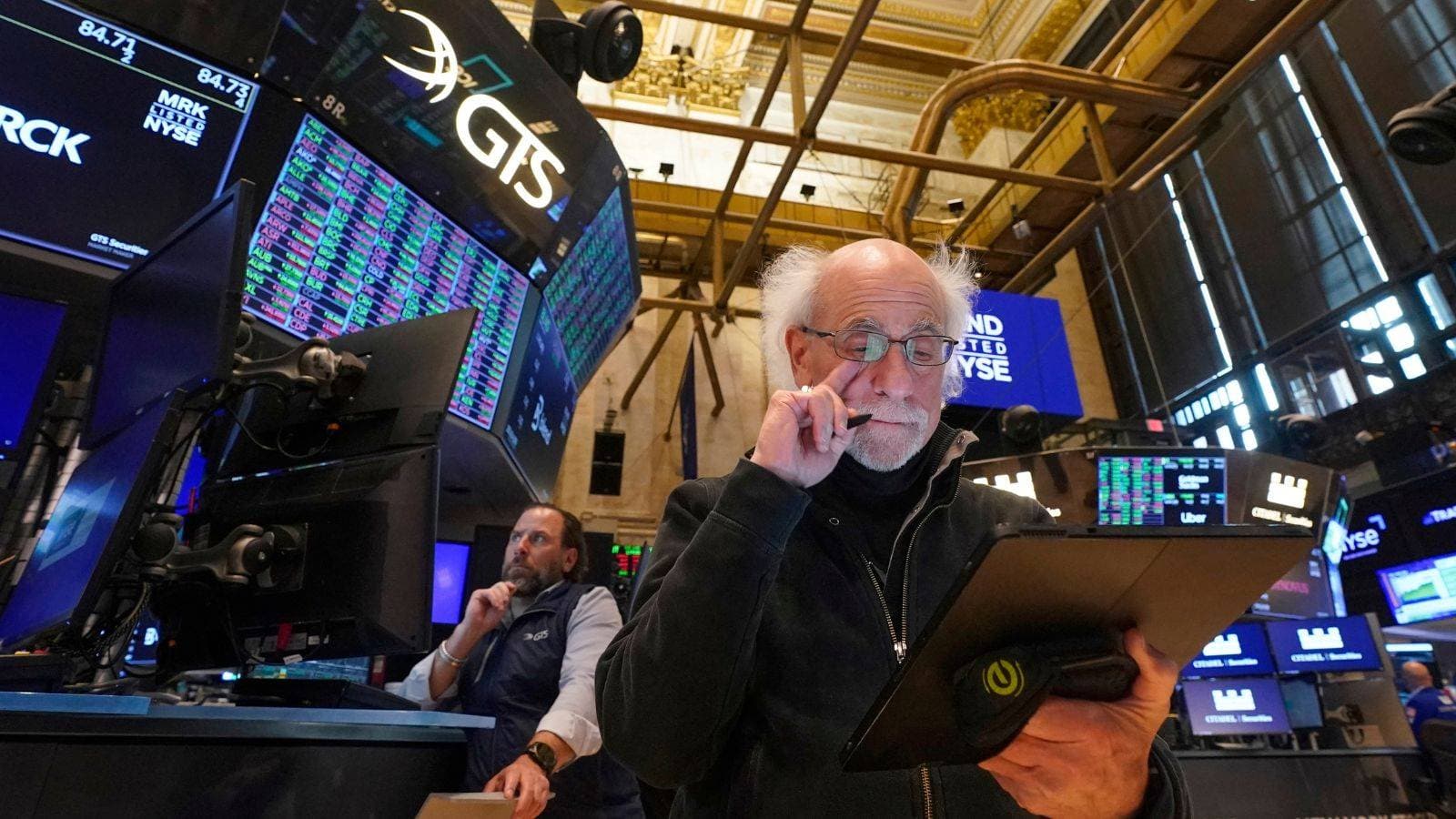 وول ستريت تغلق على ارتفاع بفضل نتائج الشركات