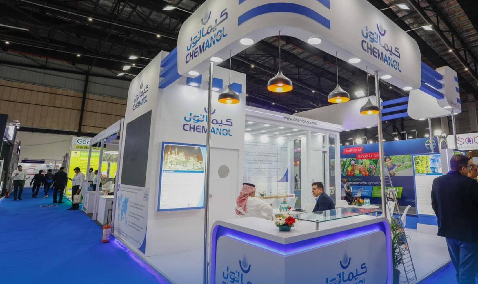 لماذا يعتزم مجلس إدارة "كيمانول" إجراء تحقيق في صفقتي استحواذ على شركتين كيمائيتين؟