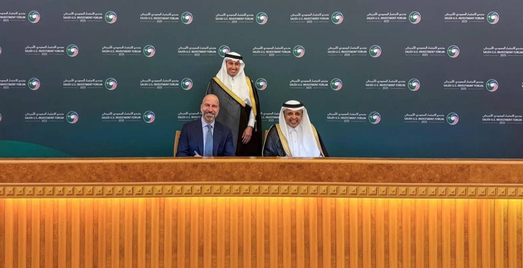 شراكة بين الهيئة العامة للنقل و"أوبر" لإطلاق المركبات الذاتية في السعودية