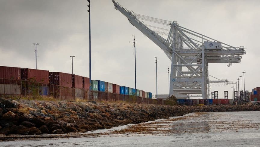 الاقتصادات الكبرى تواجه عالما مضطربا بعد رسوم ترمب