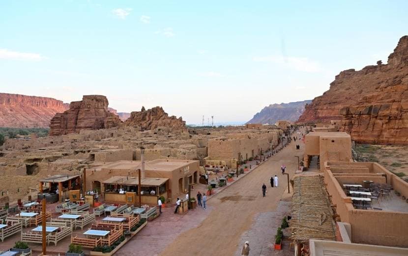 السعودية في 2030.. كيف السبيل إلى 150 مليون سائح سنويا؟