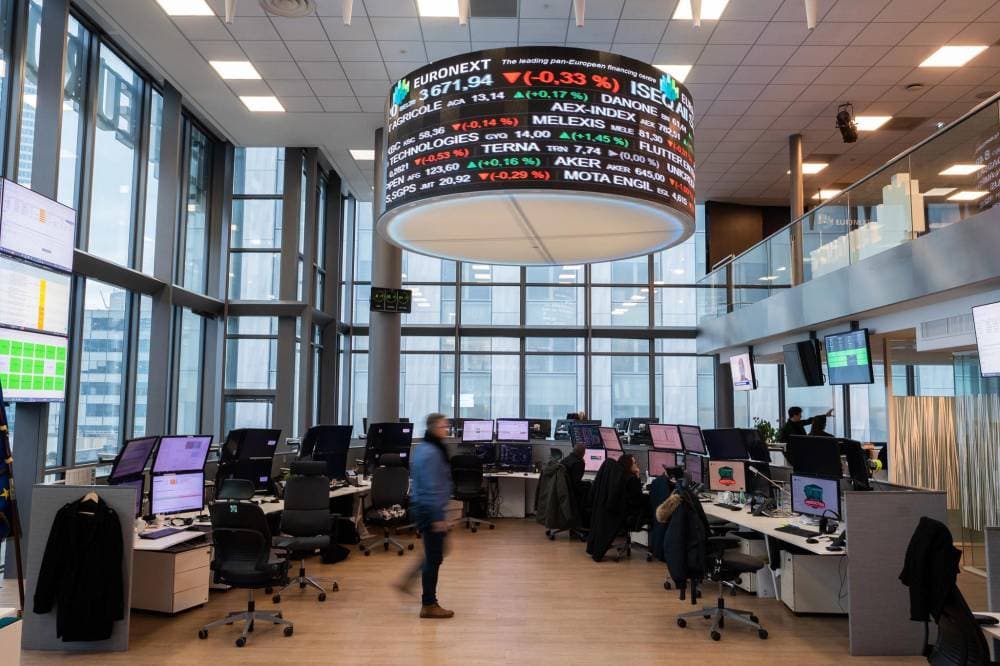 صعود الأسهم الأوروبية مع زيادة الإقبال على المخاطرة