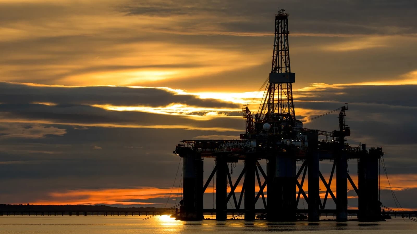 بلومبرغ : "أوبك+" يناقش زيادة إنتاج يونيو بمقدار 400 ألف برميل