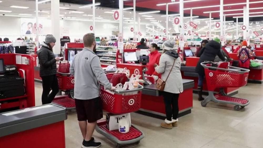 تداعيات الرسوم الأمريكية .. تفاوت إستراتيجيات التسعير يربك المشهد الاستهلاكي