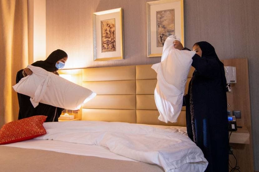 رفع الدعم المالي للعاملين في 43 مهنة في القطاع السياحي السعودي إلى 50 %