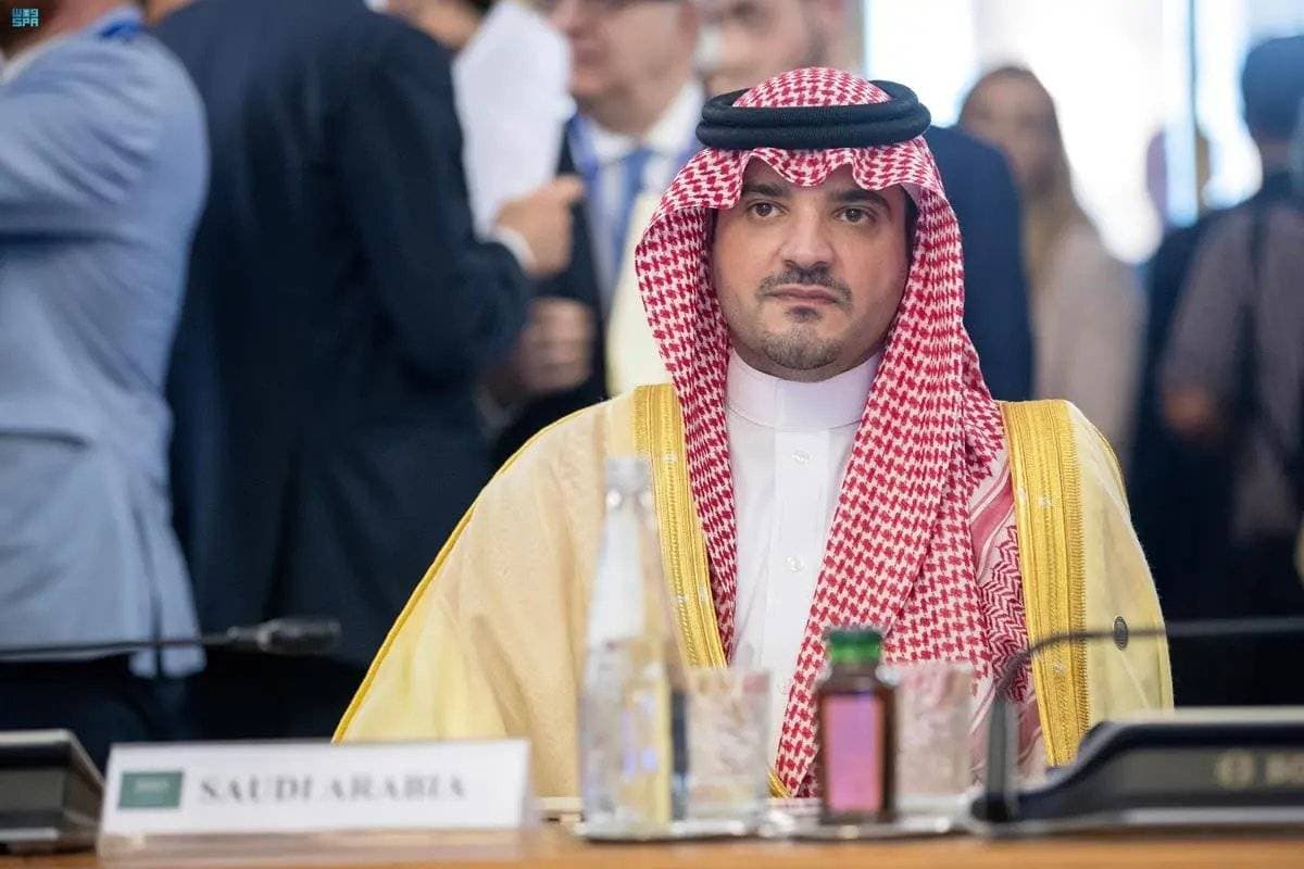 وزير الداخلية السعودي يوقع عددا من الاتفاقيات مع الأجهزة الأمريكية النظيرة