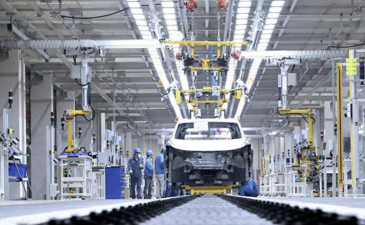 الاتحاد الأوروبي يركز على القطاعات الأساسية لتجنب رسوم ترمب