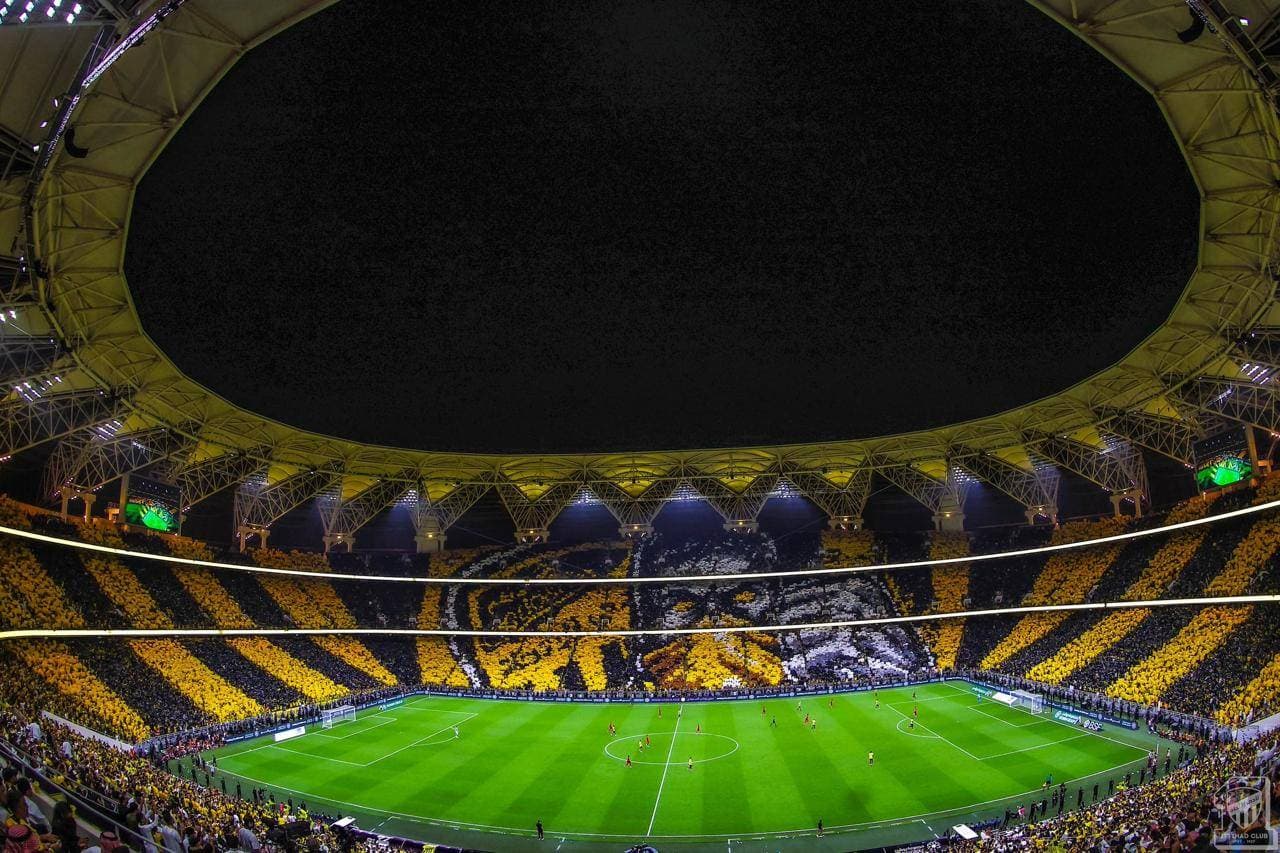 2.5 مليون مشجع ساندوا أنديتهم في دوري روشن .. الاتحاد يتصدر بفارق 240.3 ألف