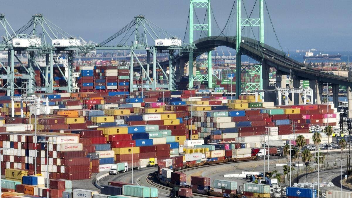 الصمت يخيم على كبرى المرافئ الأمريكية.. الضحية الأولى من الحرب التجارية