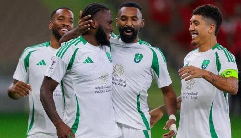 خدمات شحن جديدة تربط ميناء الملك عبدالعزيز بـ 6 موانئ إقليمية ودولية