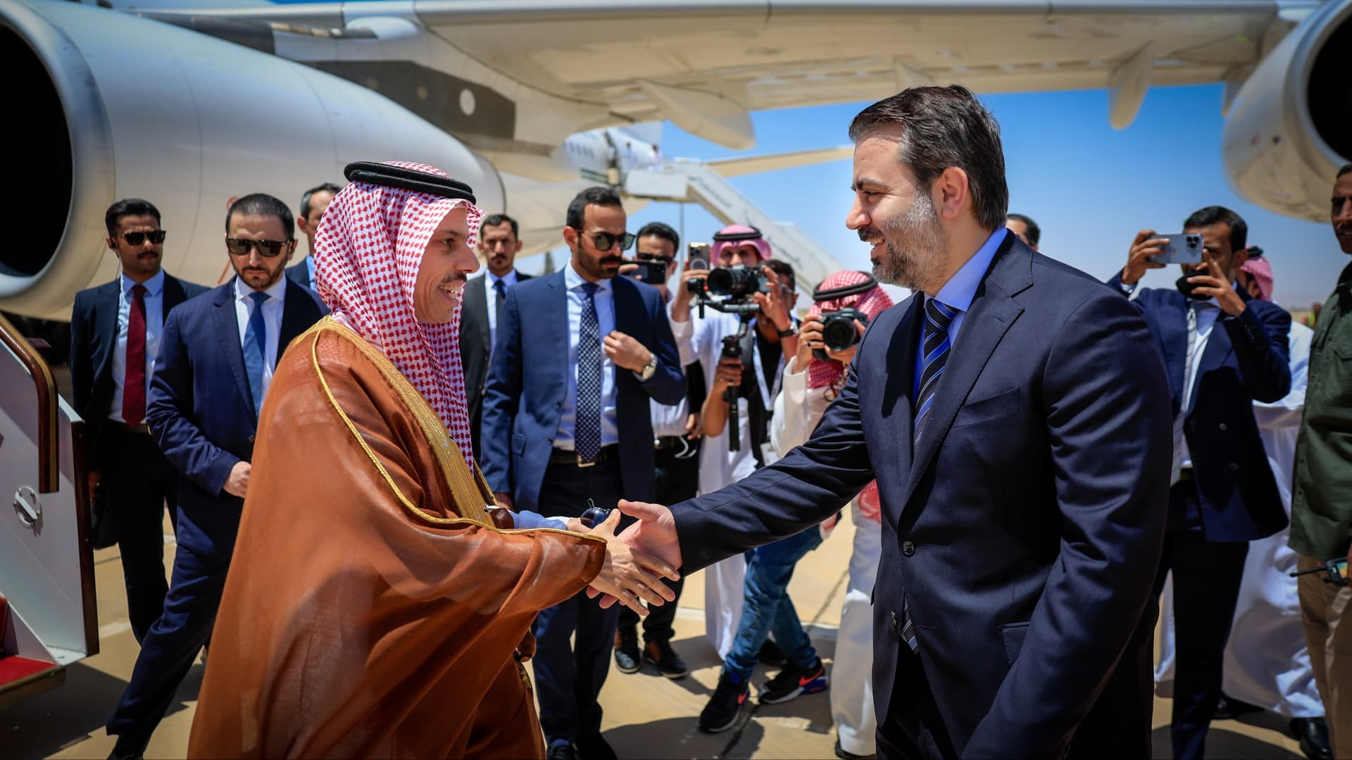 وفد اقتصادي سعودي برئاسة وزير الخارجية في دمشق لدعم سورية وبناء مؤسساتها