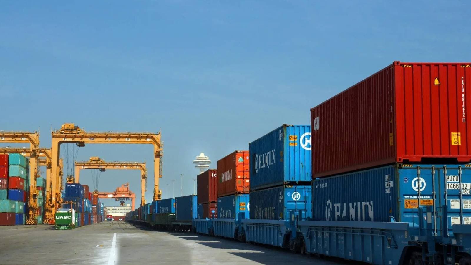 السعودية تتوسع في المناطق اللوجستية عبر مسار استراتيجي مع كبرى الشركات