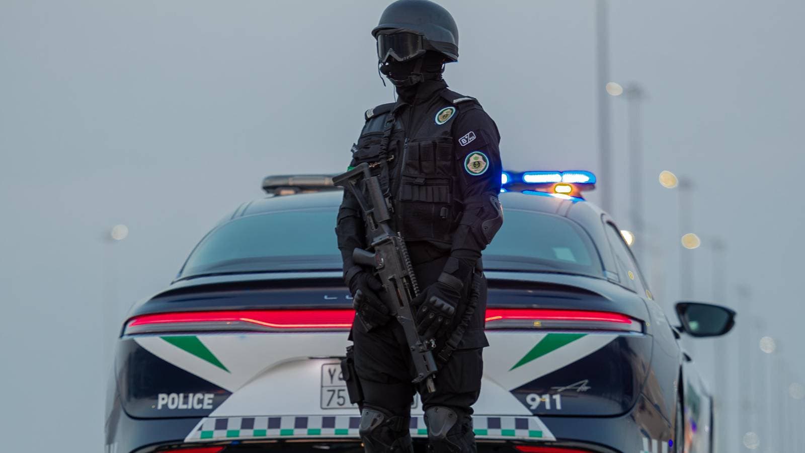 السعودية تضبط شخصين تواطأا مع كيانات تجارية لإصدار تأشيرات زيارة بغرض الحج