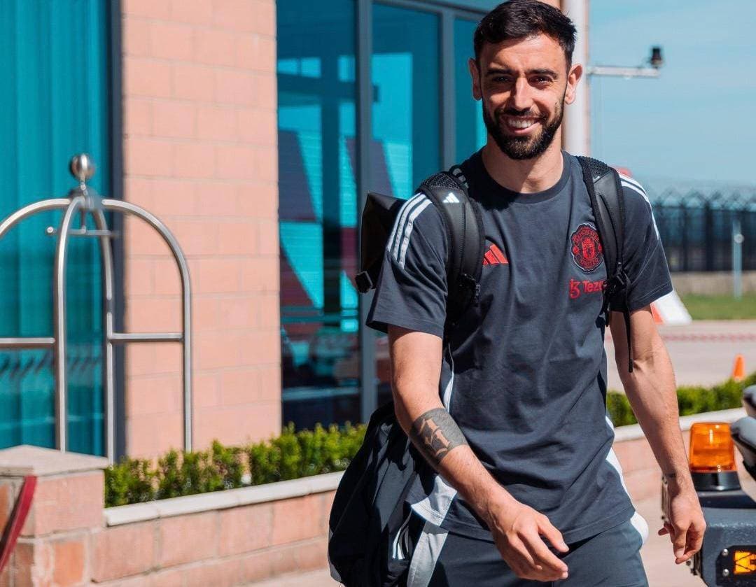 مانشستر يونايتد يتمسك بفرنانديز رغم المليون إسترليني أسبوعيا من الهلال