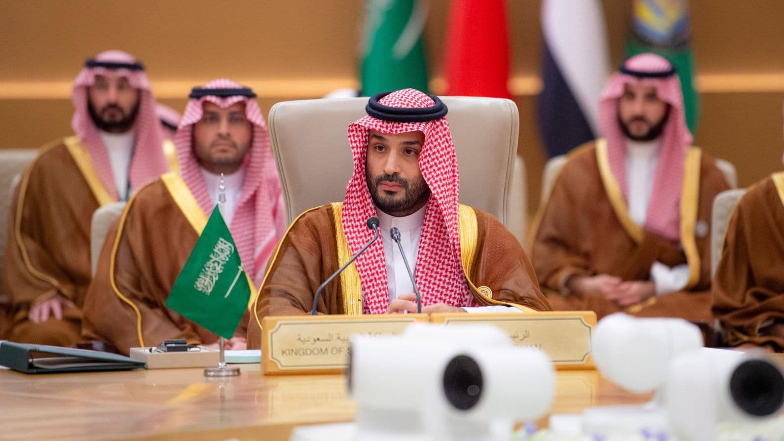 ولي العهد السعودي ورئيس الوزراء البريطاني يؤكدان أهمية خفض التصعيد في المنطقة