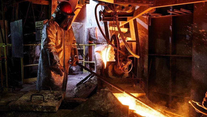 تراجع إنتاج الصلب وتكرير النفط في الصين وتحسن الألمنيوم