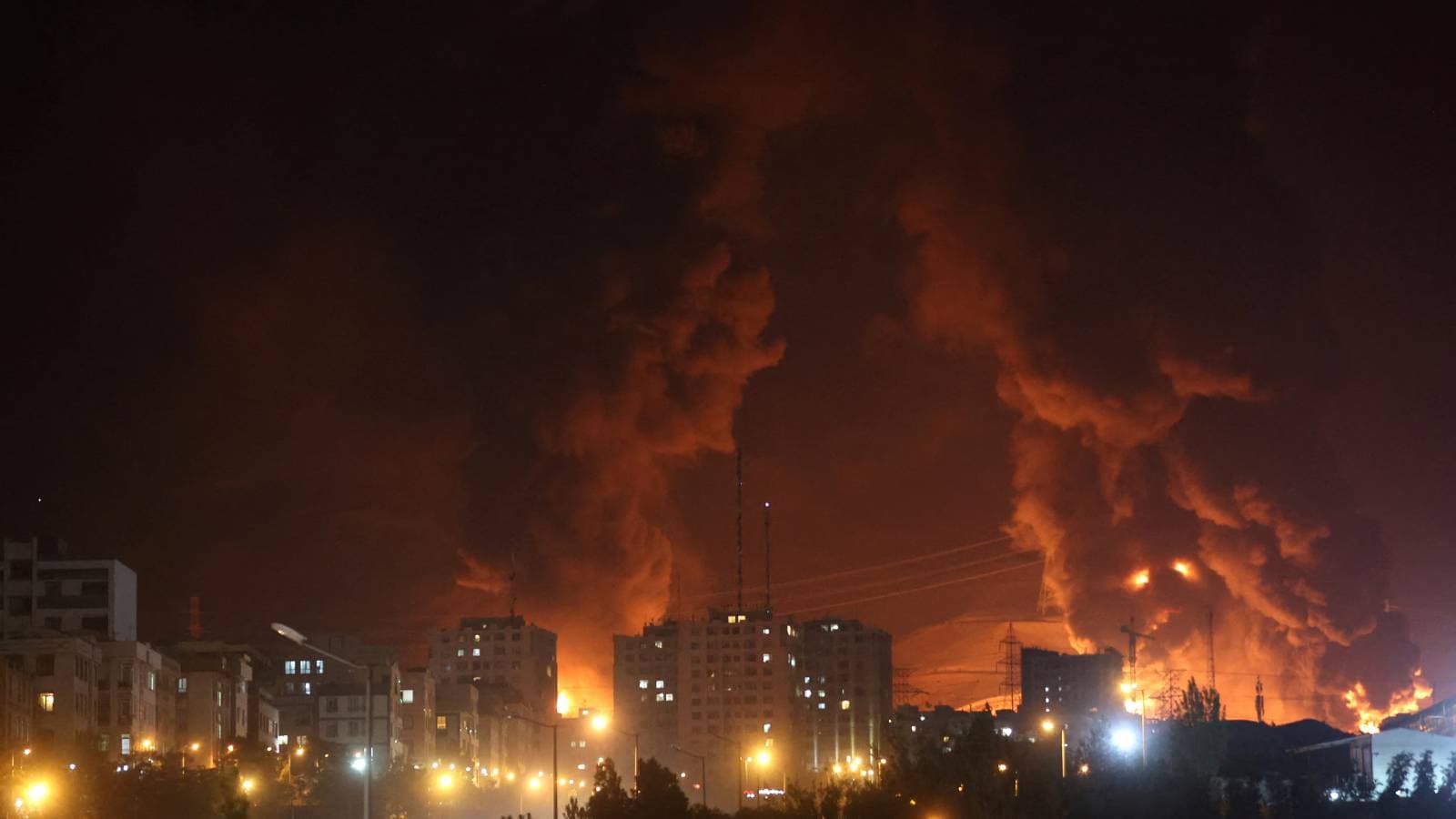 دول عربية وإسلامية ترفض وتدين الهجمات الإسرائيلية على إيران