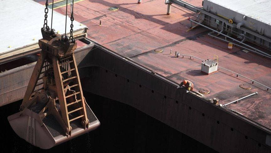 تباين أداء بورصات الخليج مع هبوط النفط .. و«المصرية» الأعلى منذ فبراير 2020