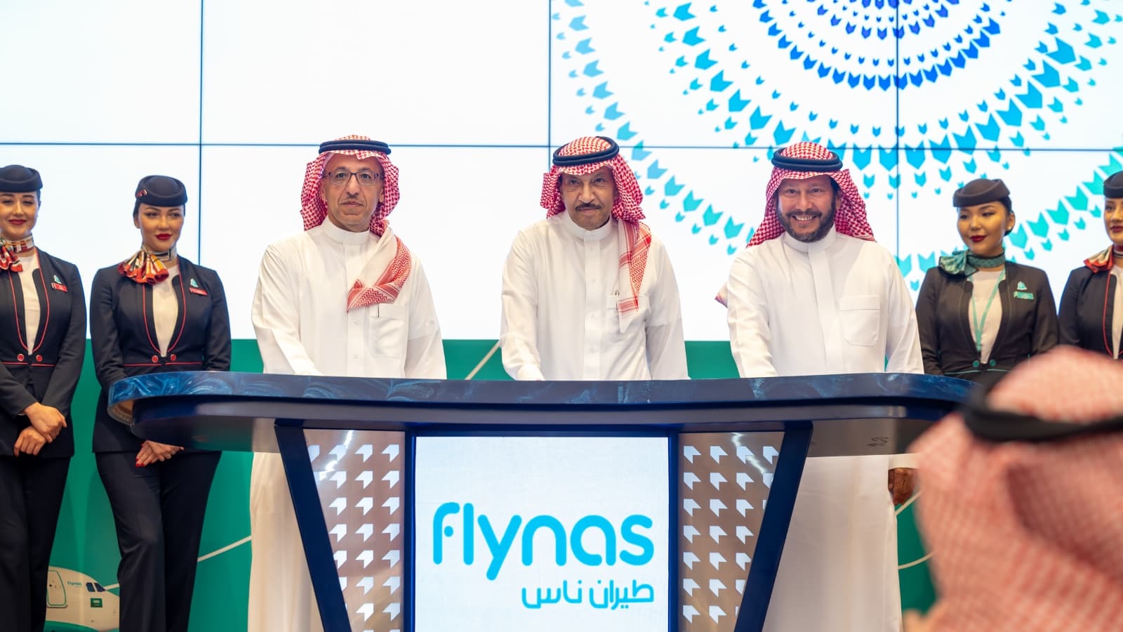 تقلبات سعرية لسهم "طيران ناس" في يومه الأول.. والتداولات تفوق ملياري ريال